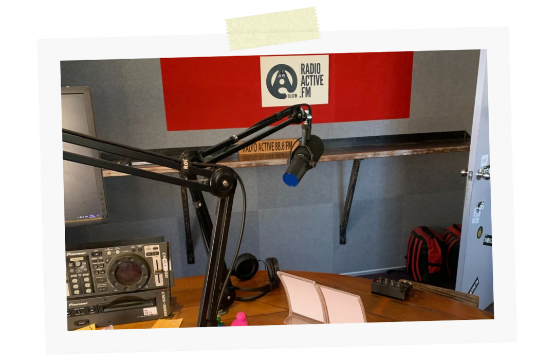 dj take over auction.png